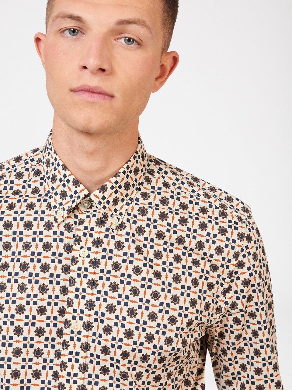 Ben Sherman Retro Foulard Print Slim Fit Shirts Brown | YAJUNF-942