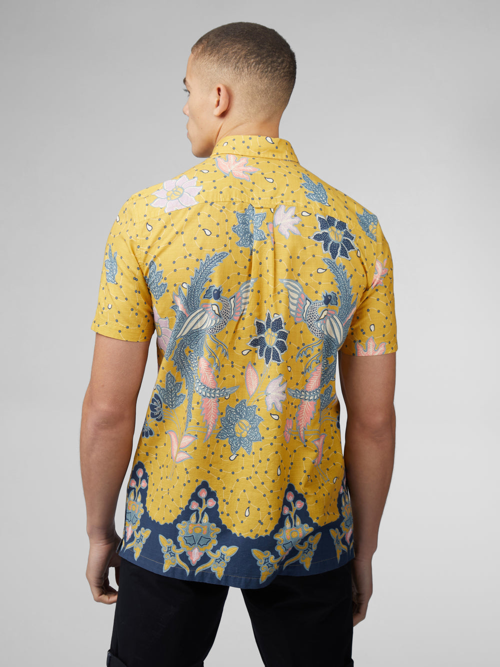 Ben Sherman Signature Abstract Botanical Print Shirts Yellow | BYFJXK-541