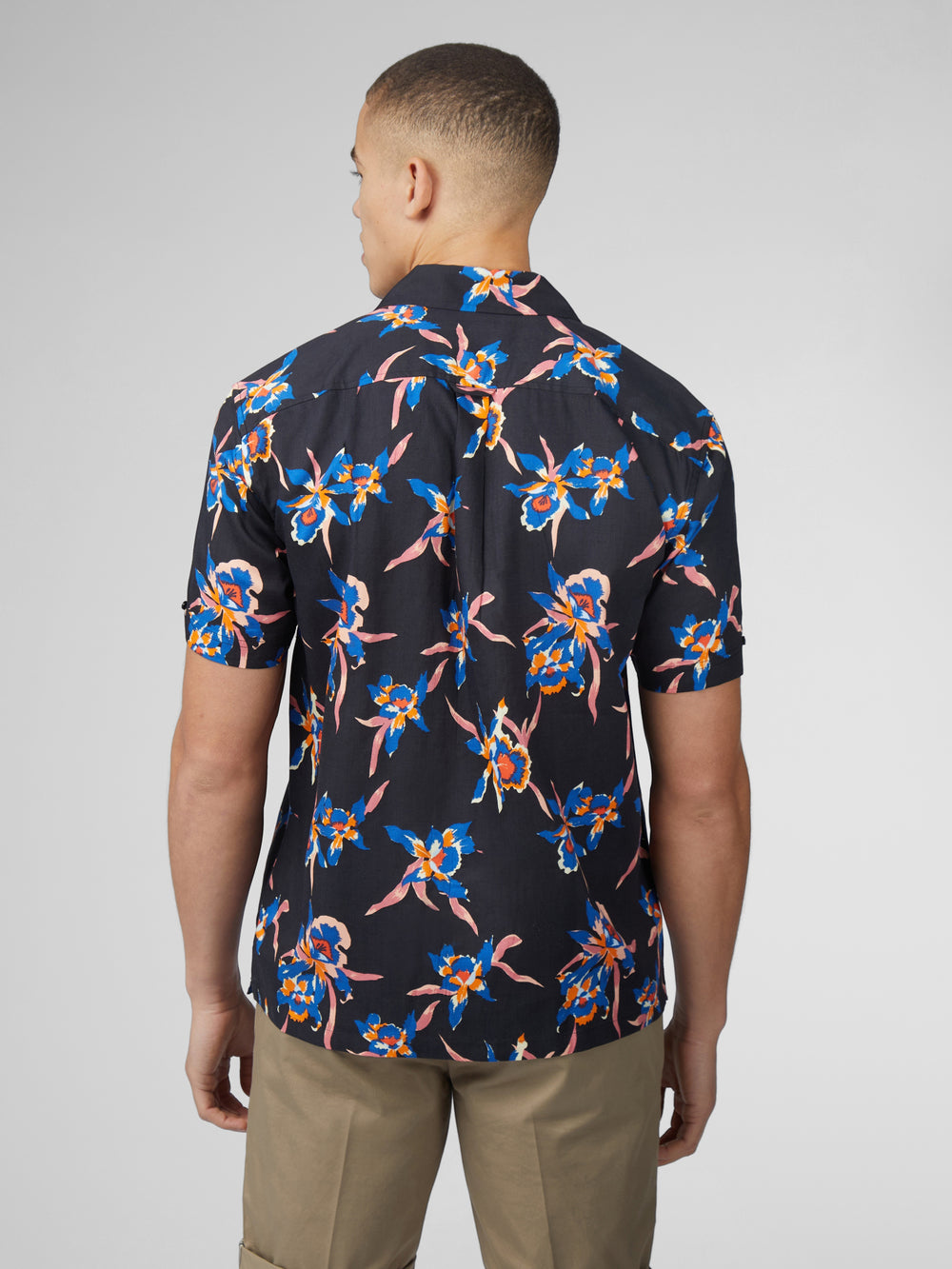 Ben Sherman Signature Botanical Print Shirts Black | SDHEJC-459